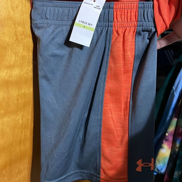 Under Armour - Picture 4 of 5